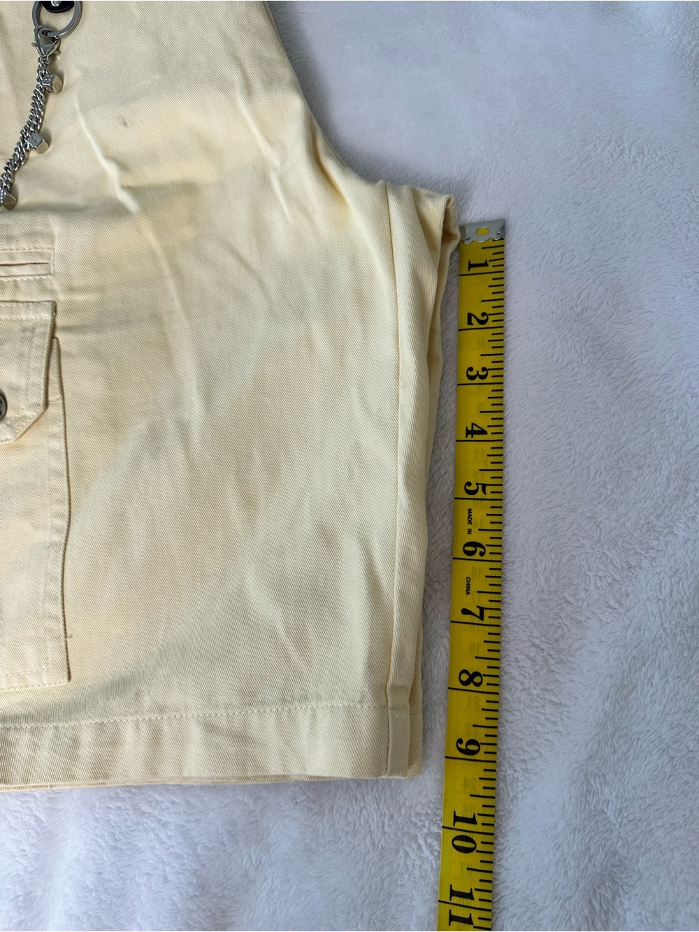 Watson Studios World Work Yellow Cargo Shorts  With Pearls and Dice Chain Size S - Picture 5 of 10